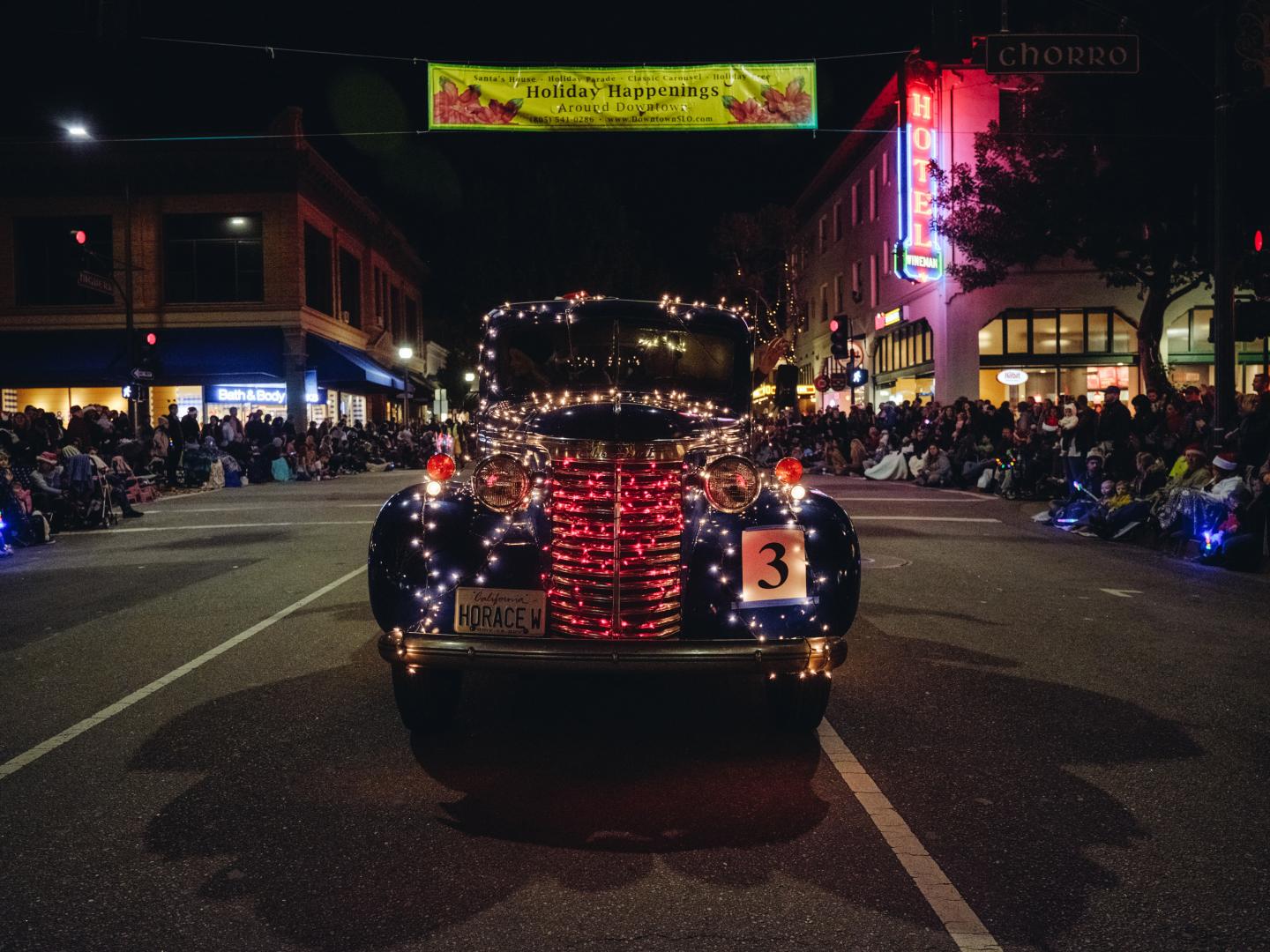 Jährliche Weihnachtsparade im Zentrum von San Luis Obispo, Kalifornien Jährliche Weihnachtsparade im Zentrum von San Luis Obispo, Kalifornien