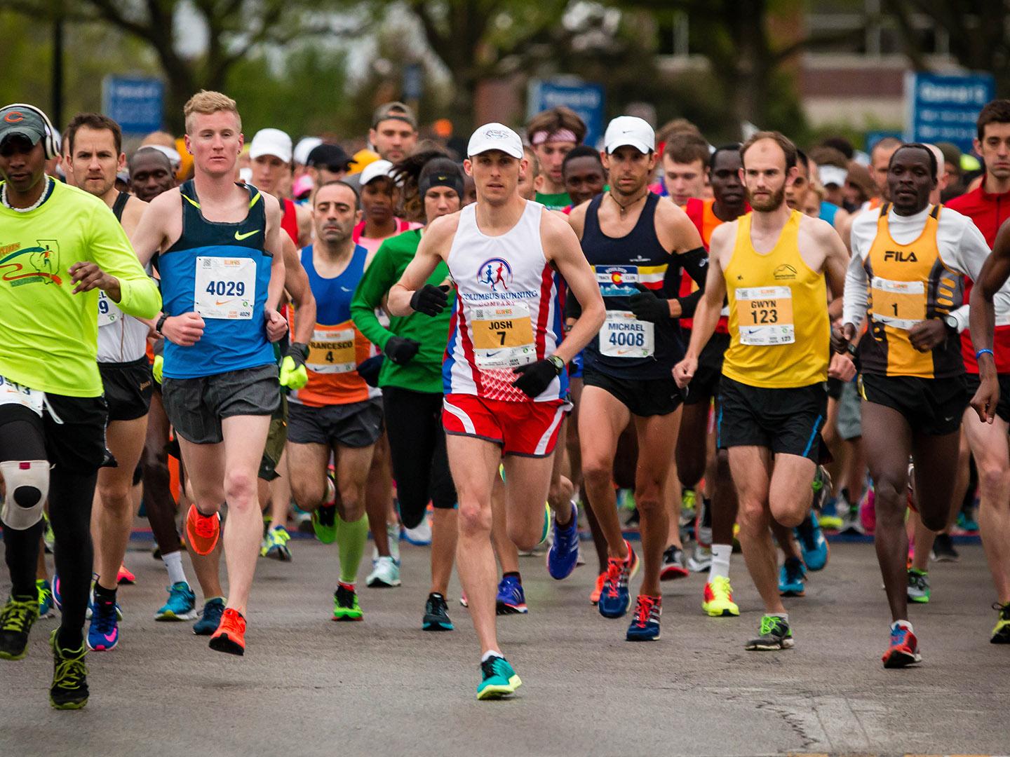 Coureurs participant au Christie Clinic Illinois Marathon à Champaign, Illinois Coureurs participant au Christie Clinic Illinois Marathon à Champaign, Illinois