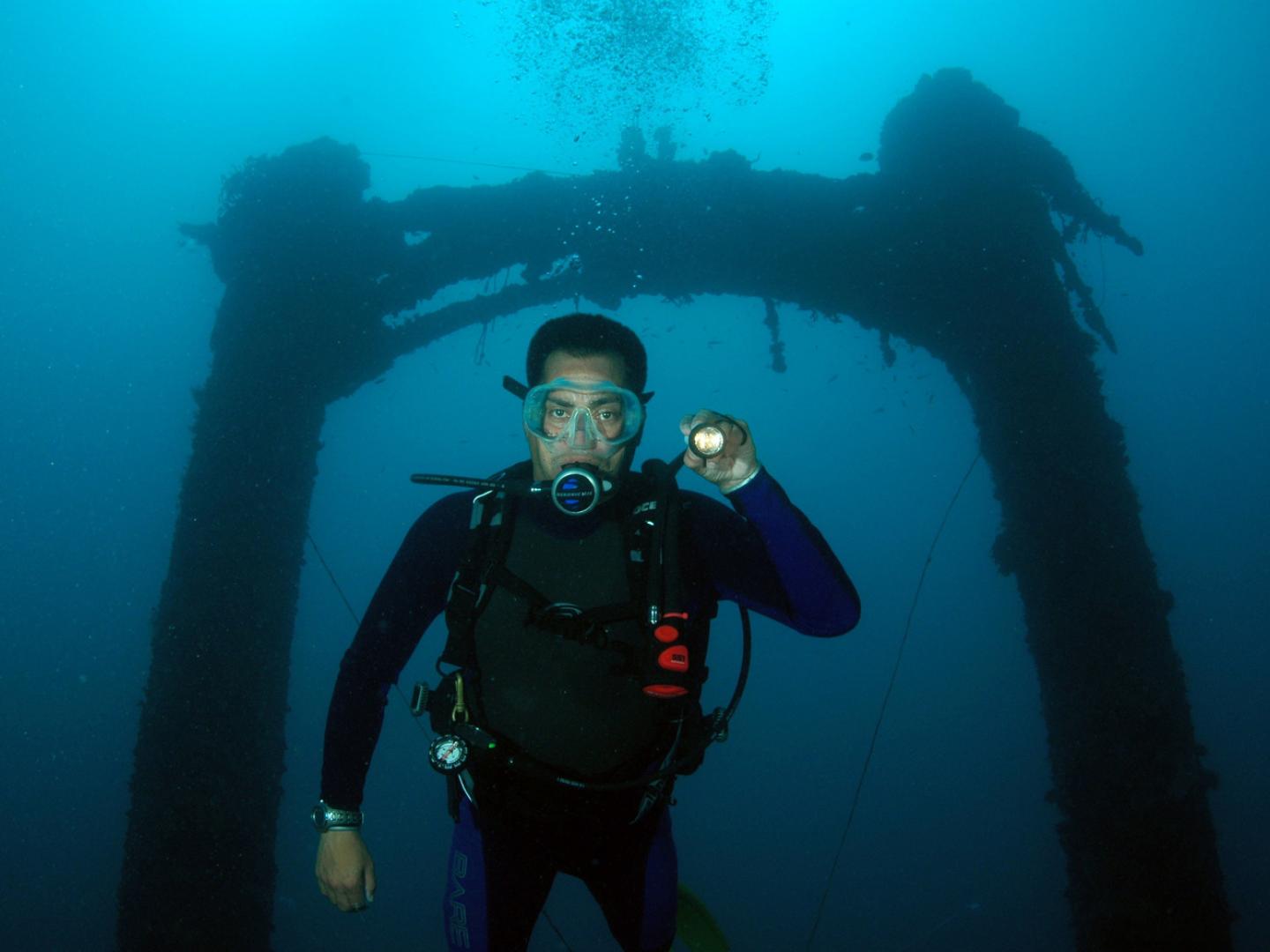 Shipwreck diving in Guam Shipwreck diving in Guam