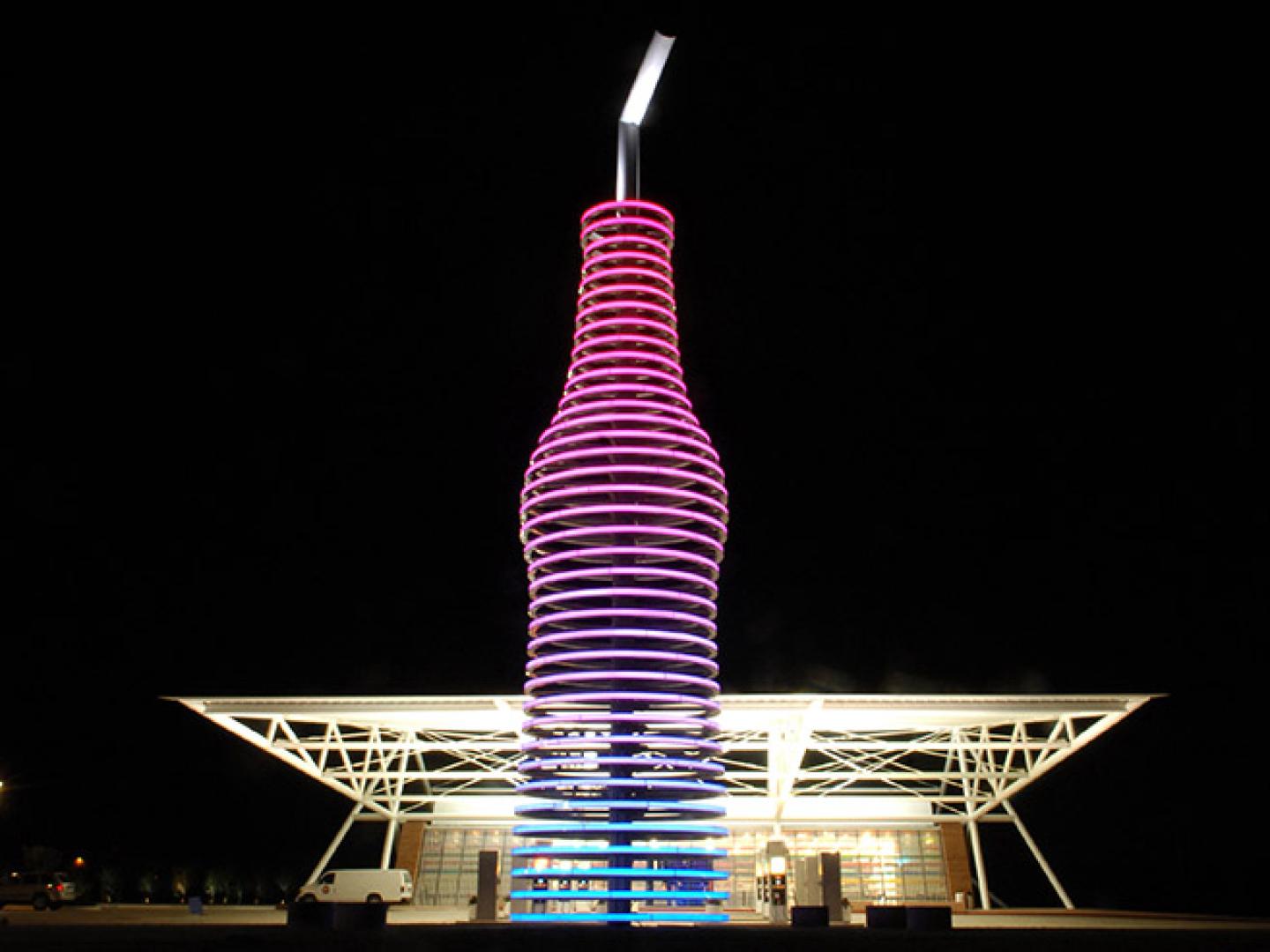 A 20-meter lighted soda bottle on Route 66 outside Pops restaurant in Arcadia A 20-meter lighted soda bottle on Route 66 outside Pops restaurant in Arcadia