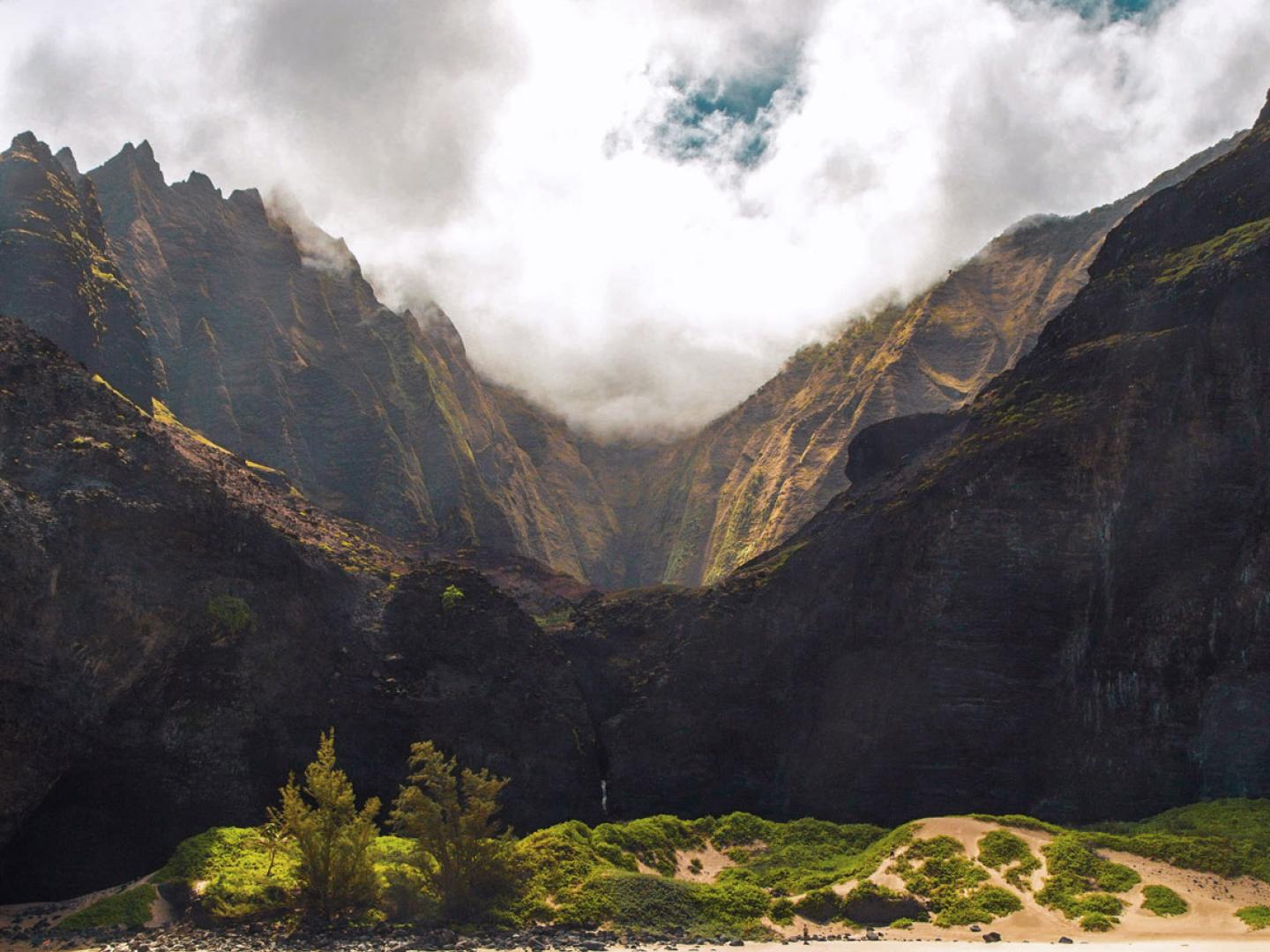 Nāpali Coast State Wilderness Park Nāpali Coast State Wilderness Park