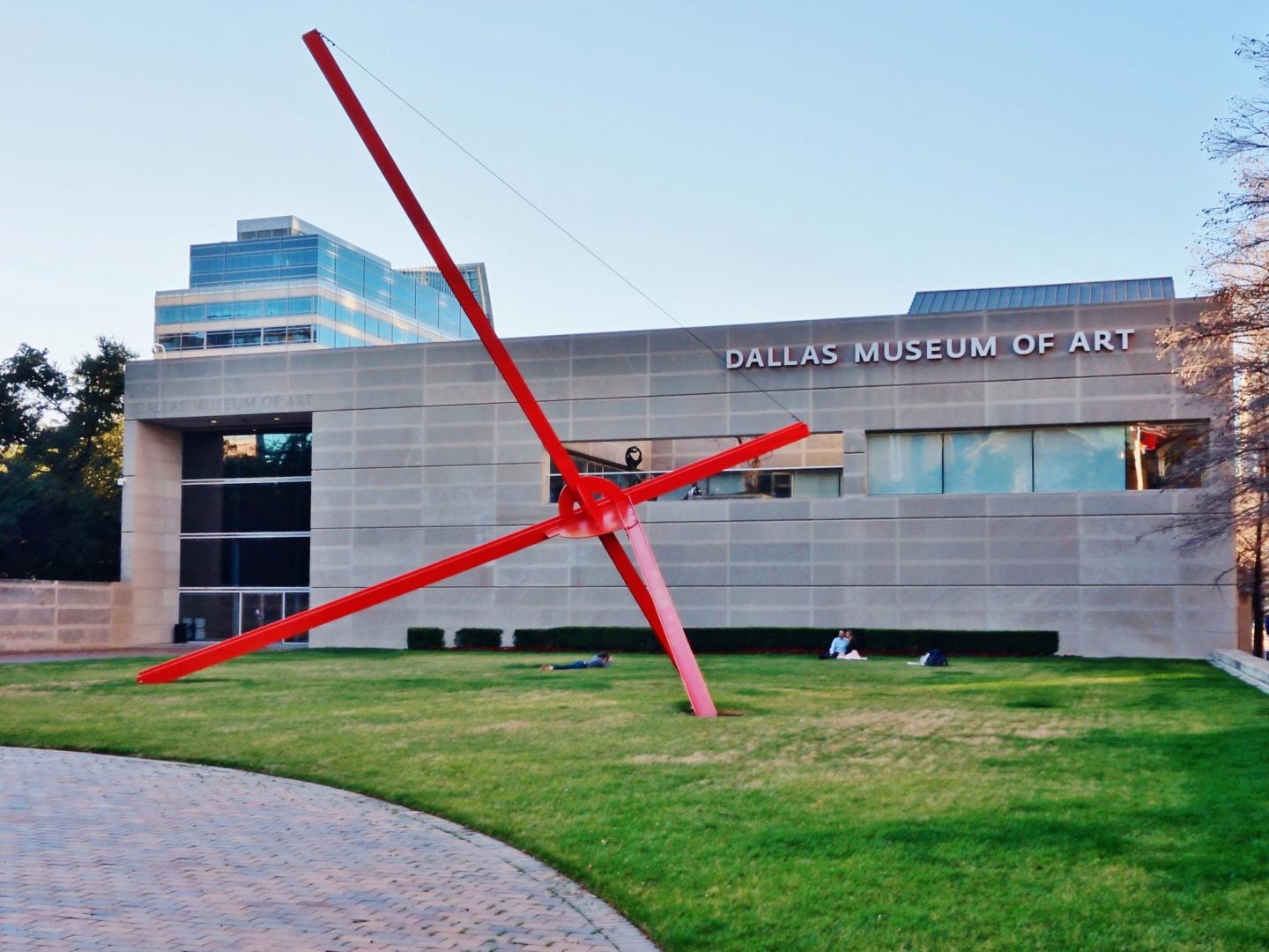 Vista exterior del Dallas Museum of Art en Texas Vista exterior del Dallas Museum of Art en Texas