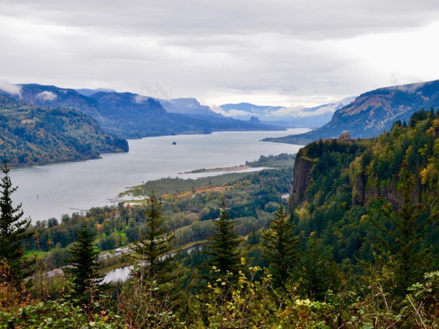 Epic vista of the Columbia River Gorge in Oregon Epic vista of the Columbia River Gorge in Oregon