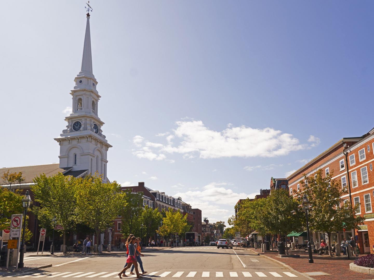 Strolling the downtown streets of historic Portsmouth, New Hampshire Strolling the downtown streets of historic Portsmouth, New Hampshire