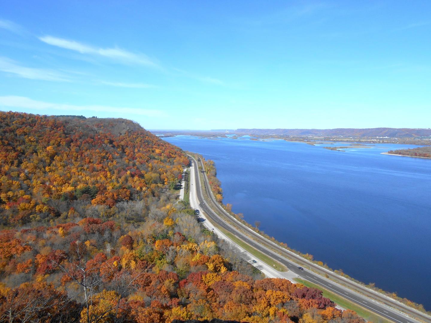 A fall scene along the Great River Road National Scenic Byway in Minnesota A fall scene along the Great River Road National Scenic Byway in Minnesota
