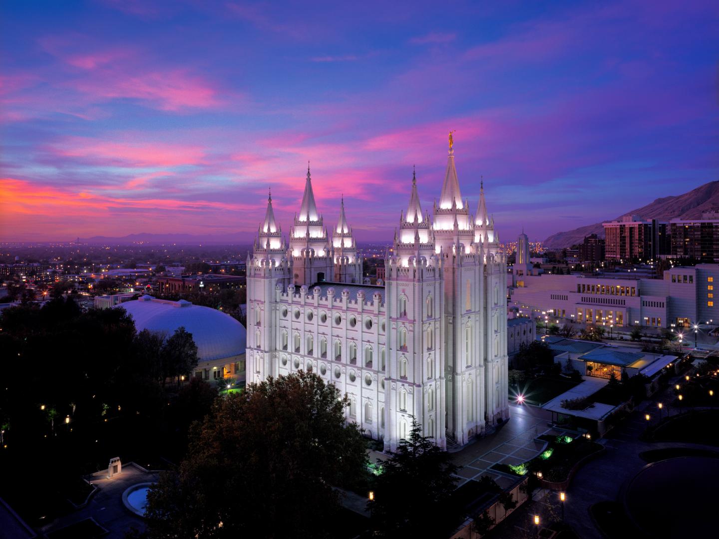 Nightime view of Temple Square in Salt Lake City, Utah Nightime view of Temple Square in Salt Lake City, Utah