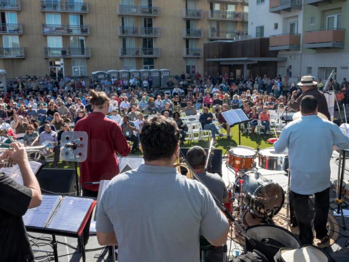 Playing to the crowd at Tucson Jazz Fest Playing to the crowd at Tucson Jazz Fest