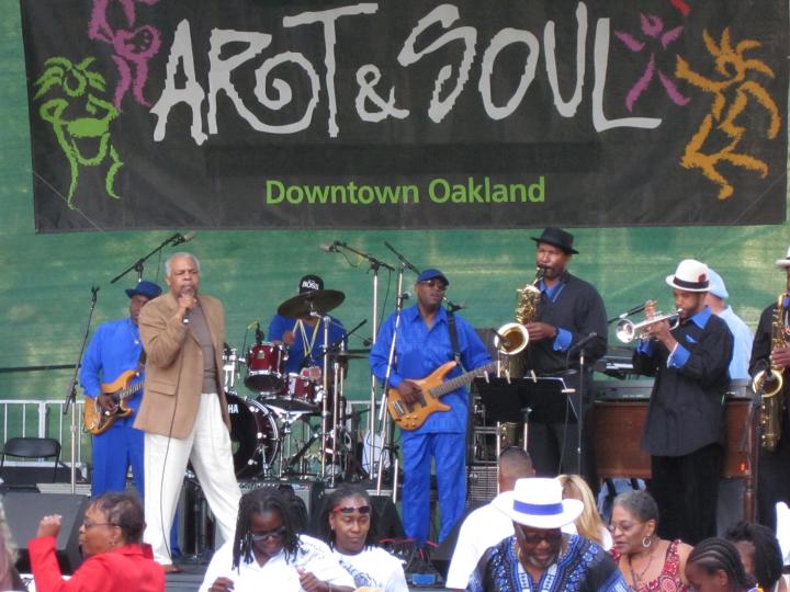 A band playing at Oakland’s Art & Soul festival