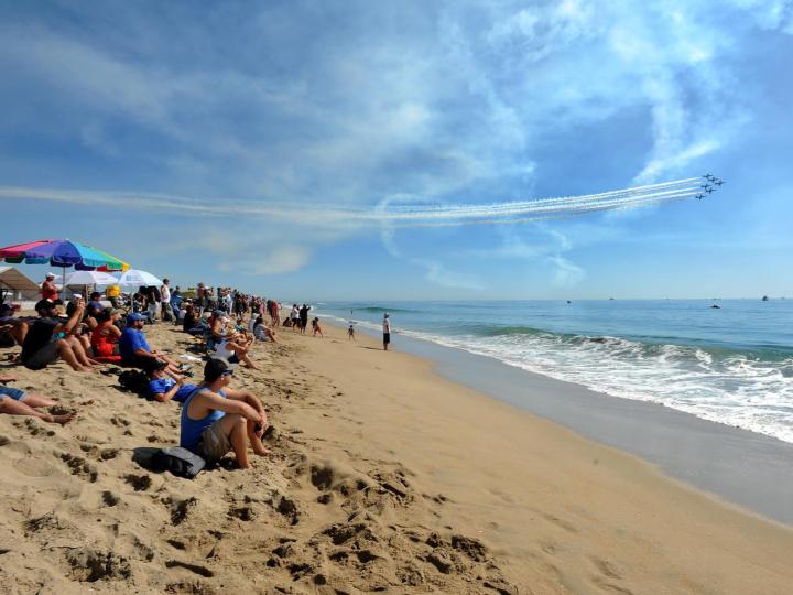 Clear skies for the Huntington Beach Airshow Clear skies for the Huntington Beach Airshow