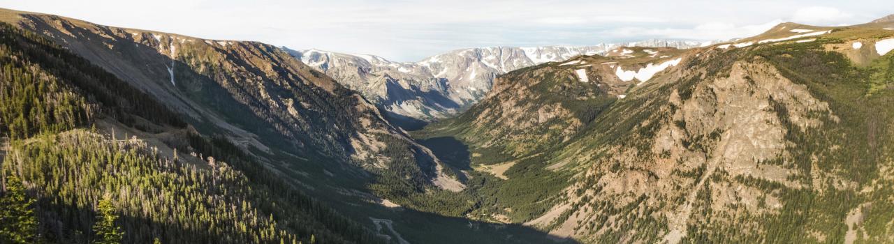 Scenic overlook along the Beartooth Highway in Montana Scenic overlook along the Beartooth Highway in Montana
