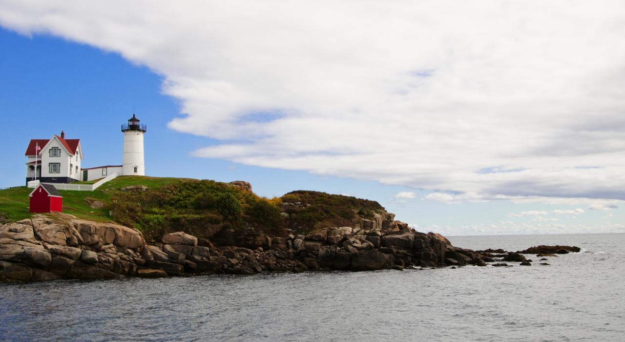 Cape Neddick Lighthouse in Maine on the rocky New England coast Cape Neddick Lighthouse in Maine on the rocky New England coast