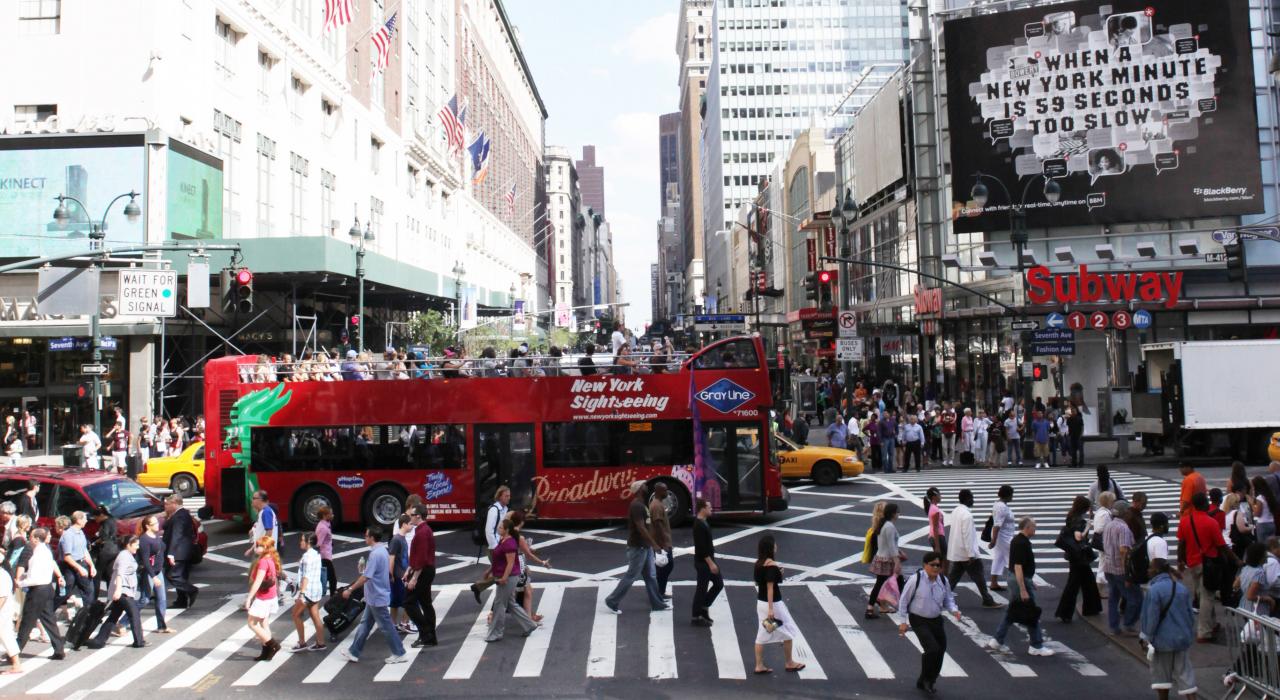 Sightseeing bus in New York City Sightseeing bus in New York City