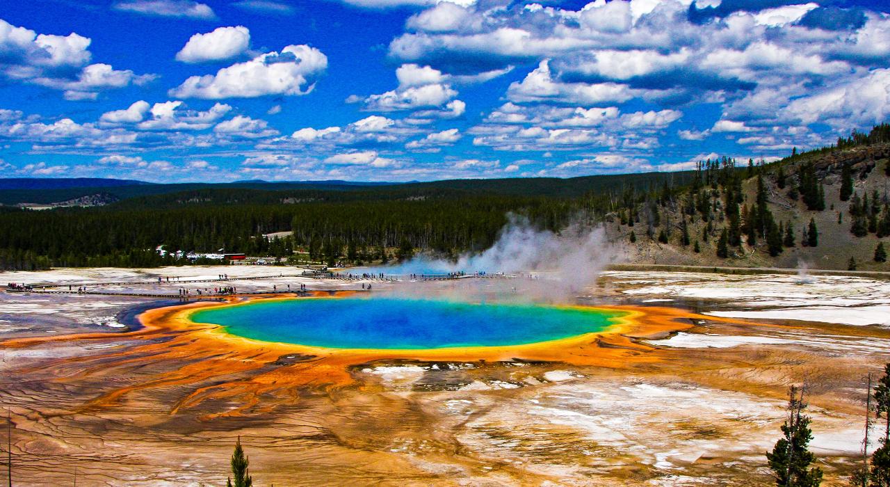 The Yellowstone Loop: 9 Stops You Must Make on an Epic Western Road Trip The Yellowstone Loop: 9 Stops You Must Make on an Epic Western Road Trip