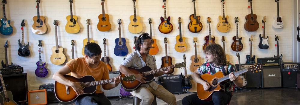 Taking guitar lessons at Fondren Guitars in Jackson, Mississippi