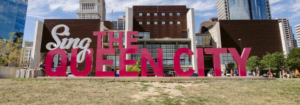 The “Sing the Queen City” public sculpture in Cincinnati, Ohio